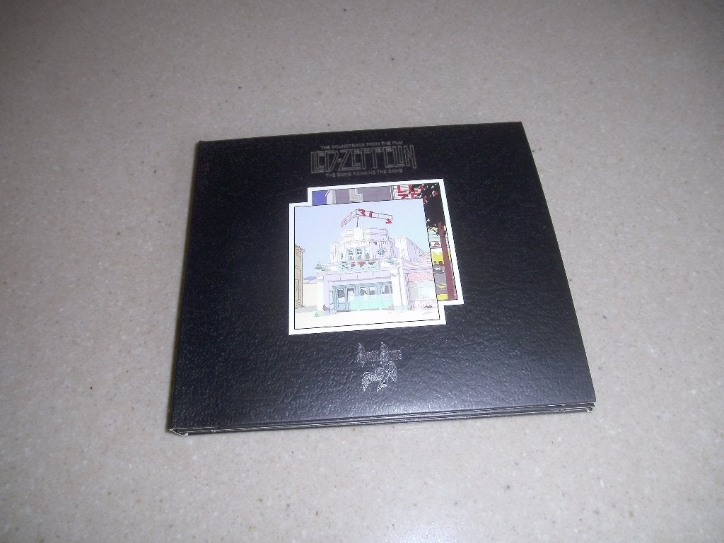 CD Led Zeppelin La chanson reste la même, Envoi, Comme neuf, Album live, Comprend un livret