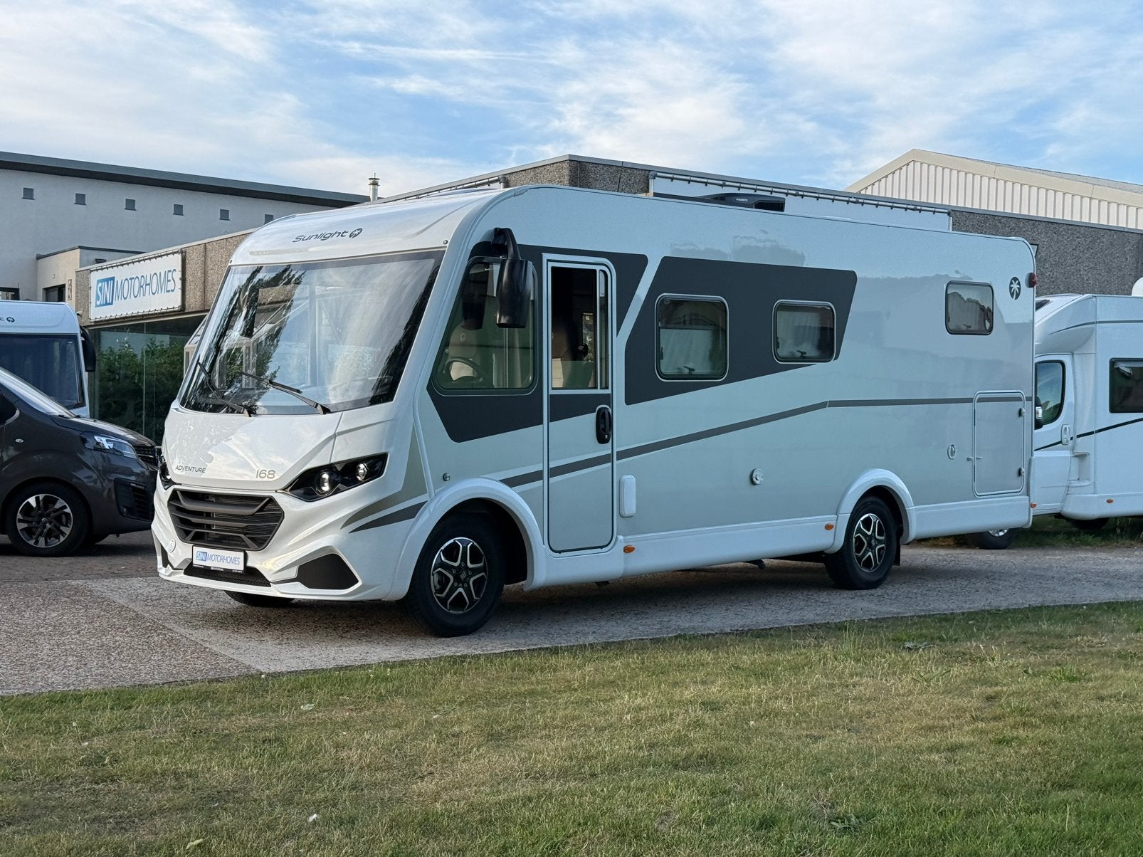 Sunlight I 68 S Edition - 4400KG - 2025 - 1444KMS -*, Sunlight, Fiat, Douche, Bedrijf