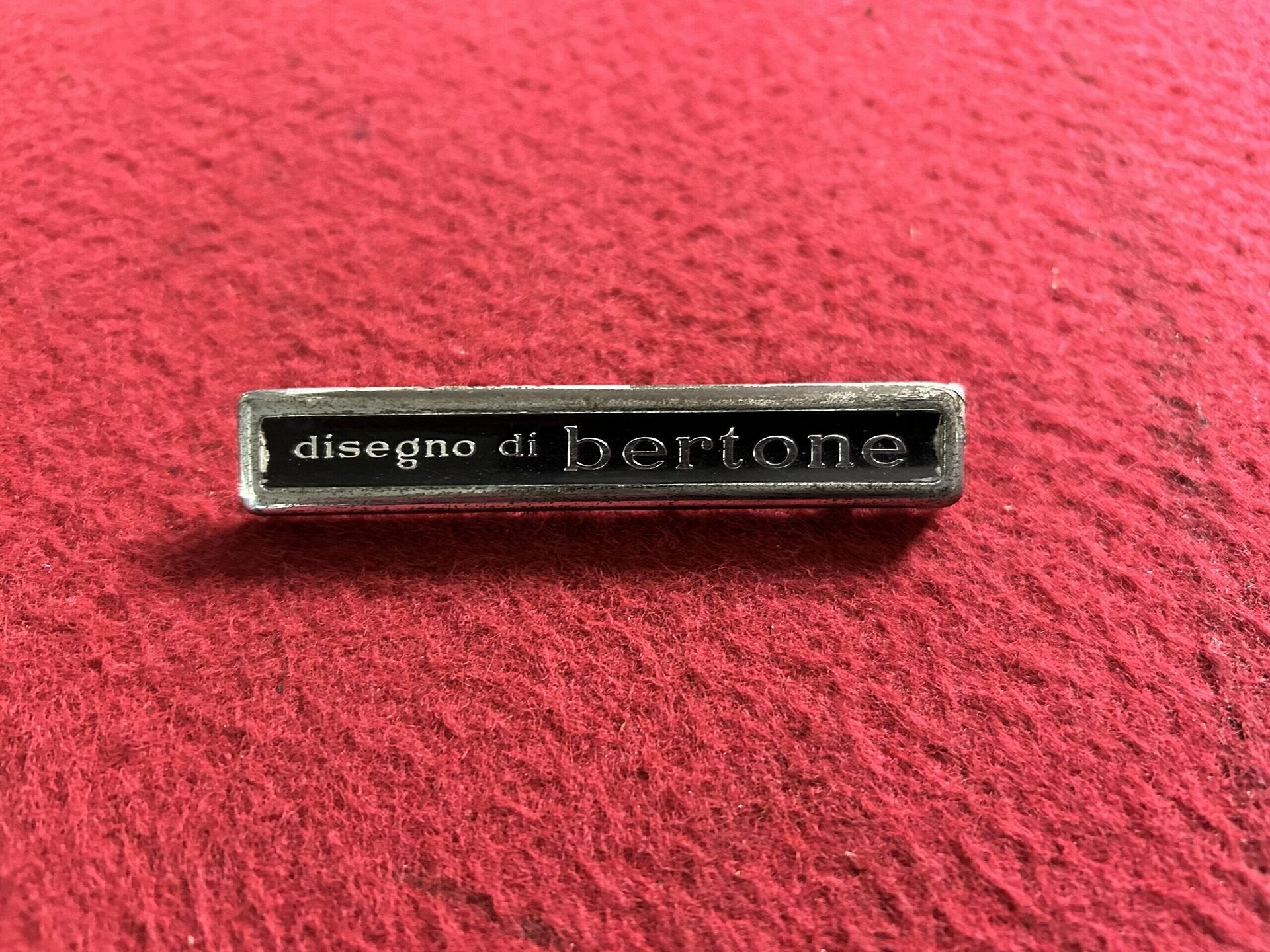 Alfa Romeo (1969-1977) ”disegno di bertone” embleem, Autos : Pièces & Accessoires, -, Utilisé, -, -