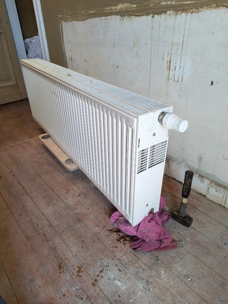 Radiator gratis, Enlèvement, Utilisé, Radiateur, 30 à 80 cm