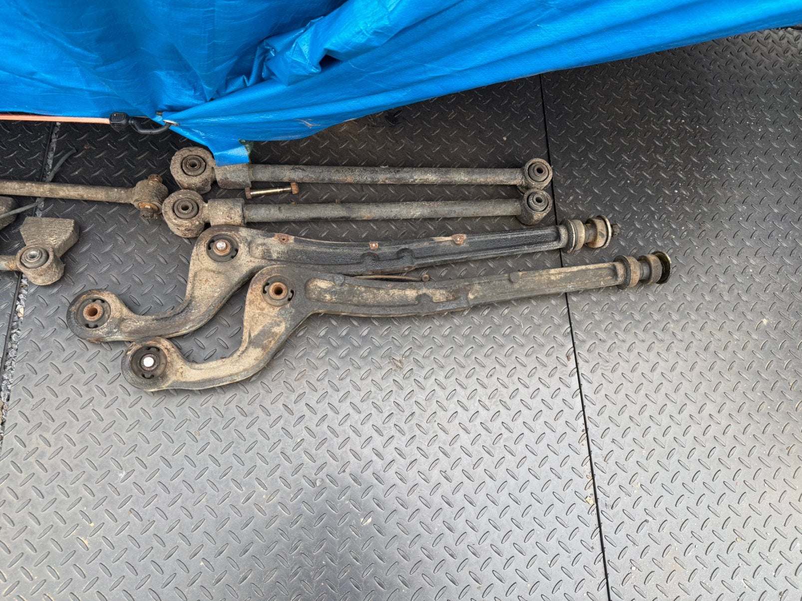 Nissan Patrol Y61,Y60 stangen, Ophalen, Gebruikt, Nissan
