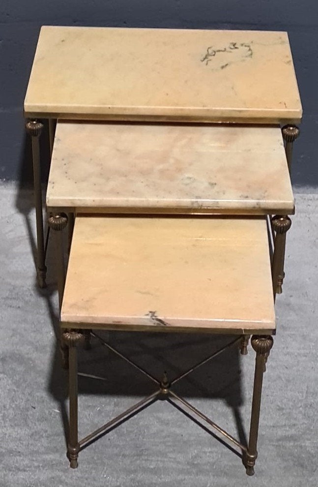 miniset, tables gigognes, avec plateau en onyx et cadre doré, Mid century, Moins de 55 cm, Enlèvement, Utilisé