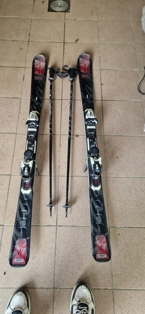 Elan de ski pour femme 152 cm avec bâtons, Enlèvement, Ski