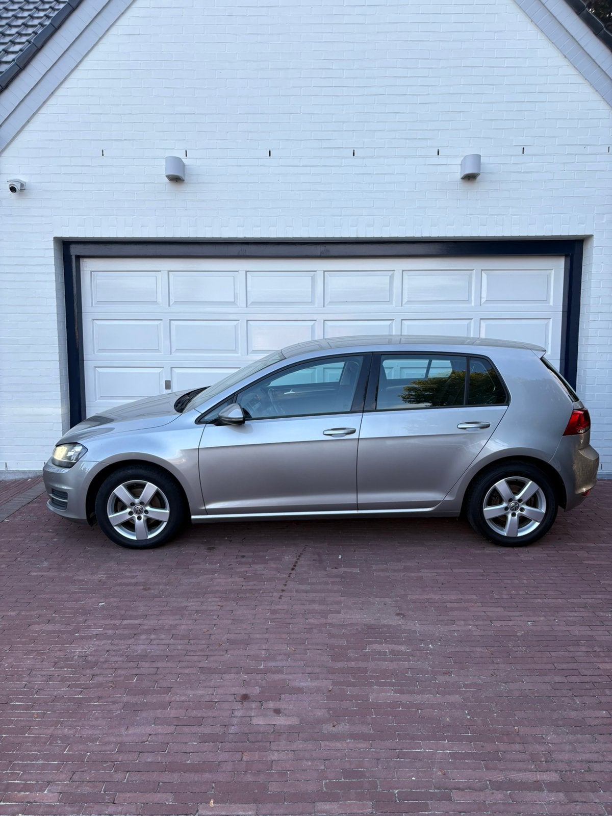 Vw golf 7 1200 benz 4 cilinder, Auto's, Voorwielaandrijving, Euro 5, Stof, 63 kW