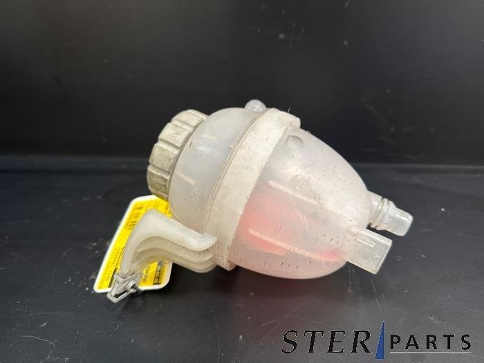 Réservoir d'expansion d'un Mercedes C-Klasse, 3 mois de garantie, Utilisé, -, -