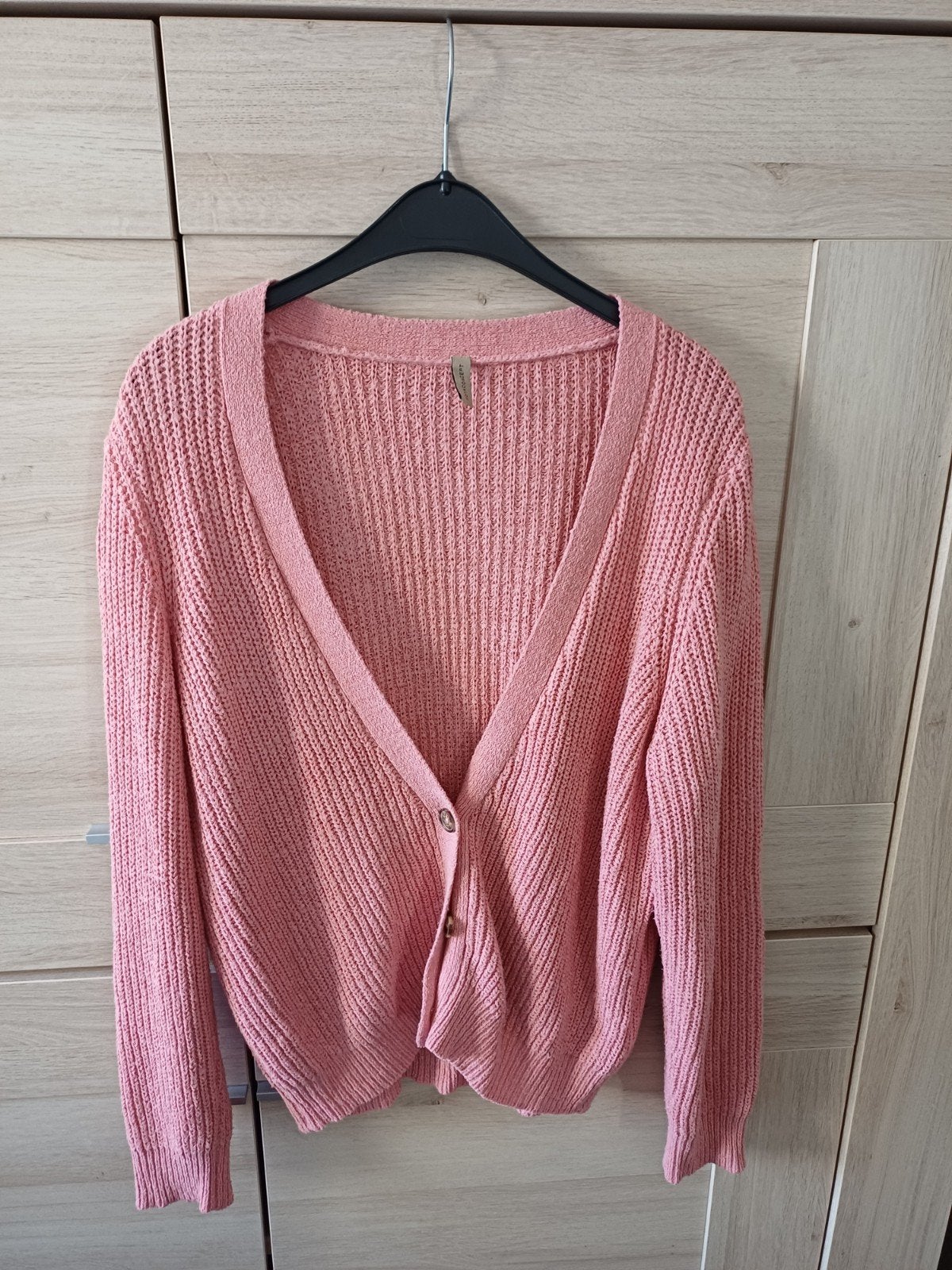Cardigan maat large, Ophalen