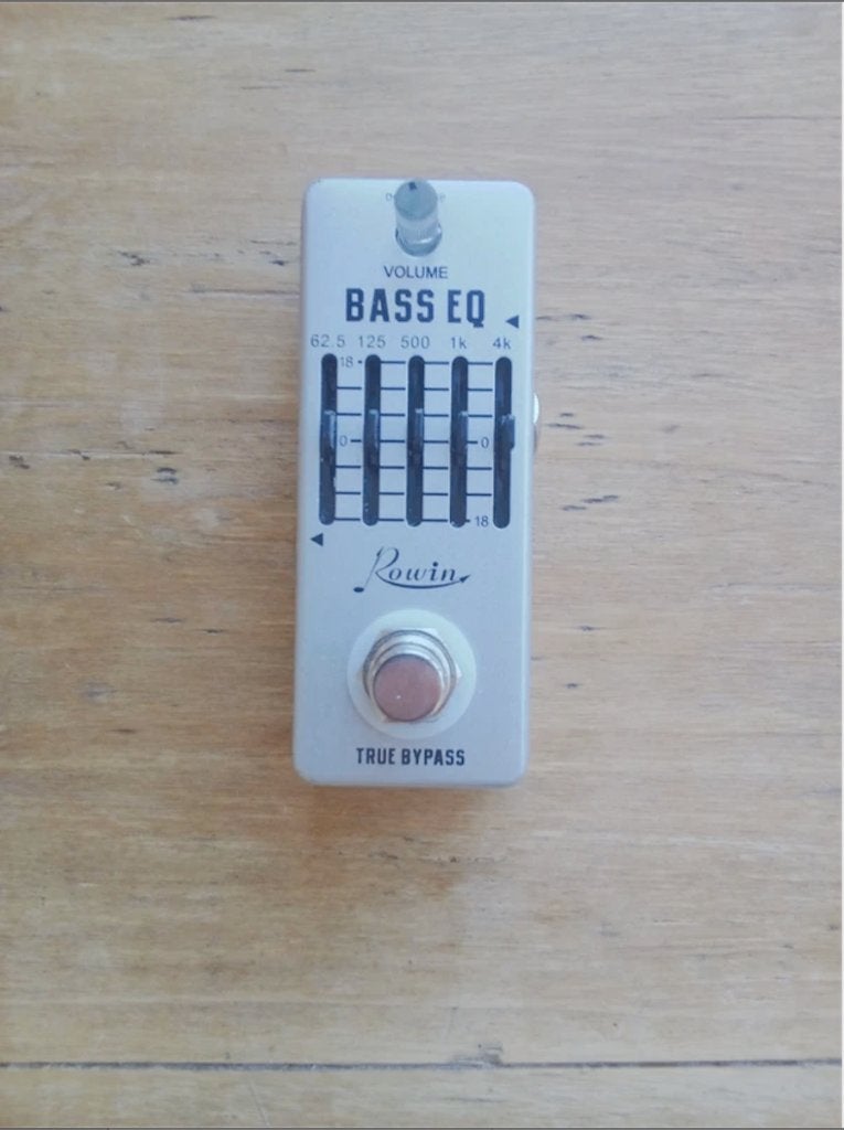 Bass eq, Muziek en Instrumenten, Ophalen of Verzenden, Gebruikt, Equalizer