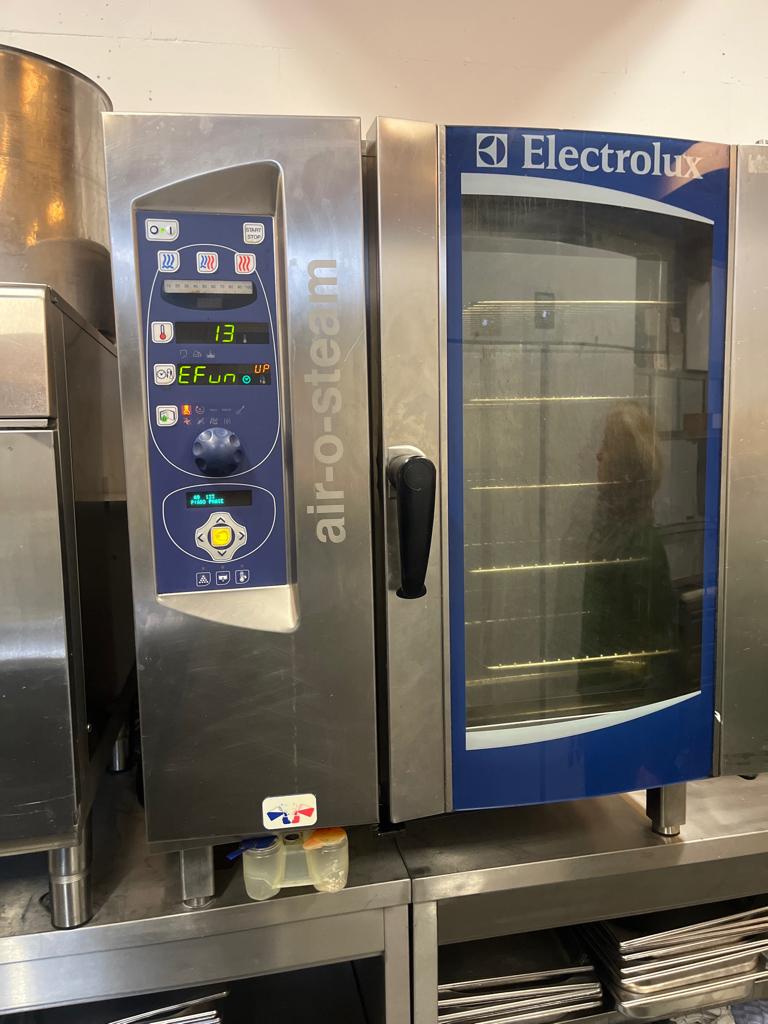 Combi oven electrolux 400v, Ophalen, Gebruikt, Ovens, Microgolfovens en Steamers