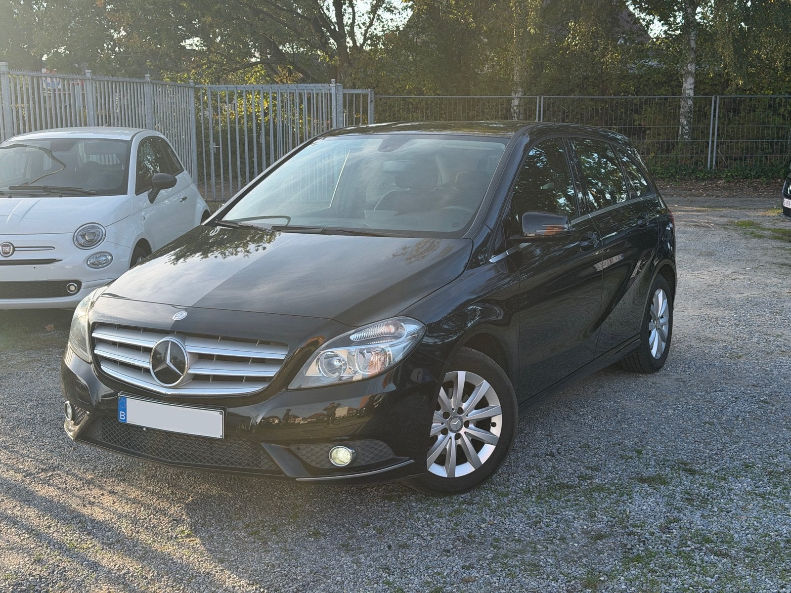 Mercedes-Benz B180 **SEULEMENT 95,640 KM**, Autos, 90 kW, Achat, Euro 6, Noir