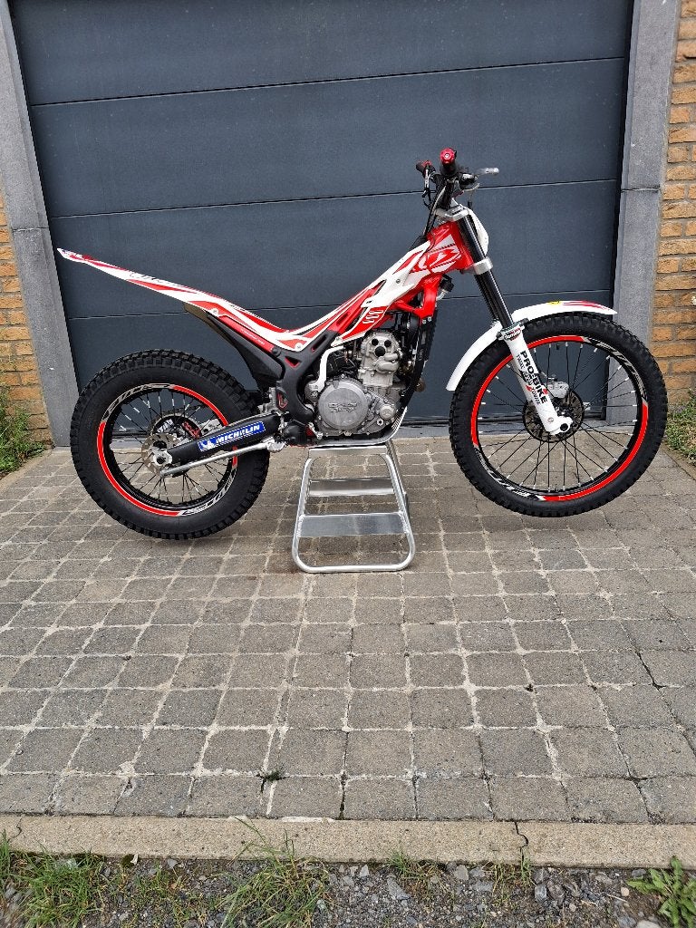 BETA EVO, Motos, Enlèvement, 1 cylindre, Jusqu'à 11 kW