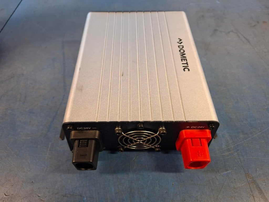 Omvormer DOMETIC, Gebruikt, Overige merken, Elektronica en Kabels