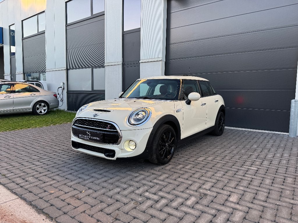 MINI Cooper S INDIVIDUAL LED/PANO/LEDER/CARPLAY/GARANTIE, Auto's, Euro 6, 4 cilinders, https://public.car-pass.be/vhr/3b96f73a-147b-4691-8c13-42c449b20fd0