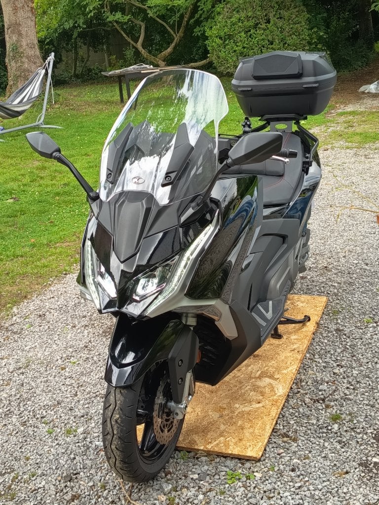 Scooter, Motos, Enlèvement, 2 cylindres, Plus de 35 kW
