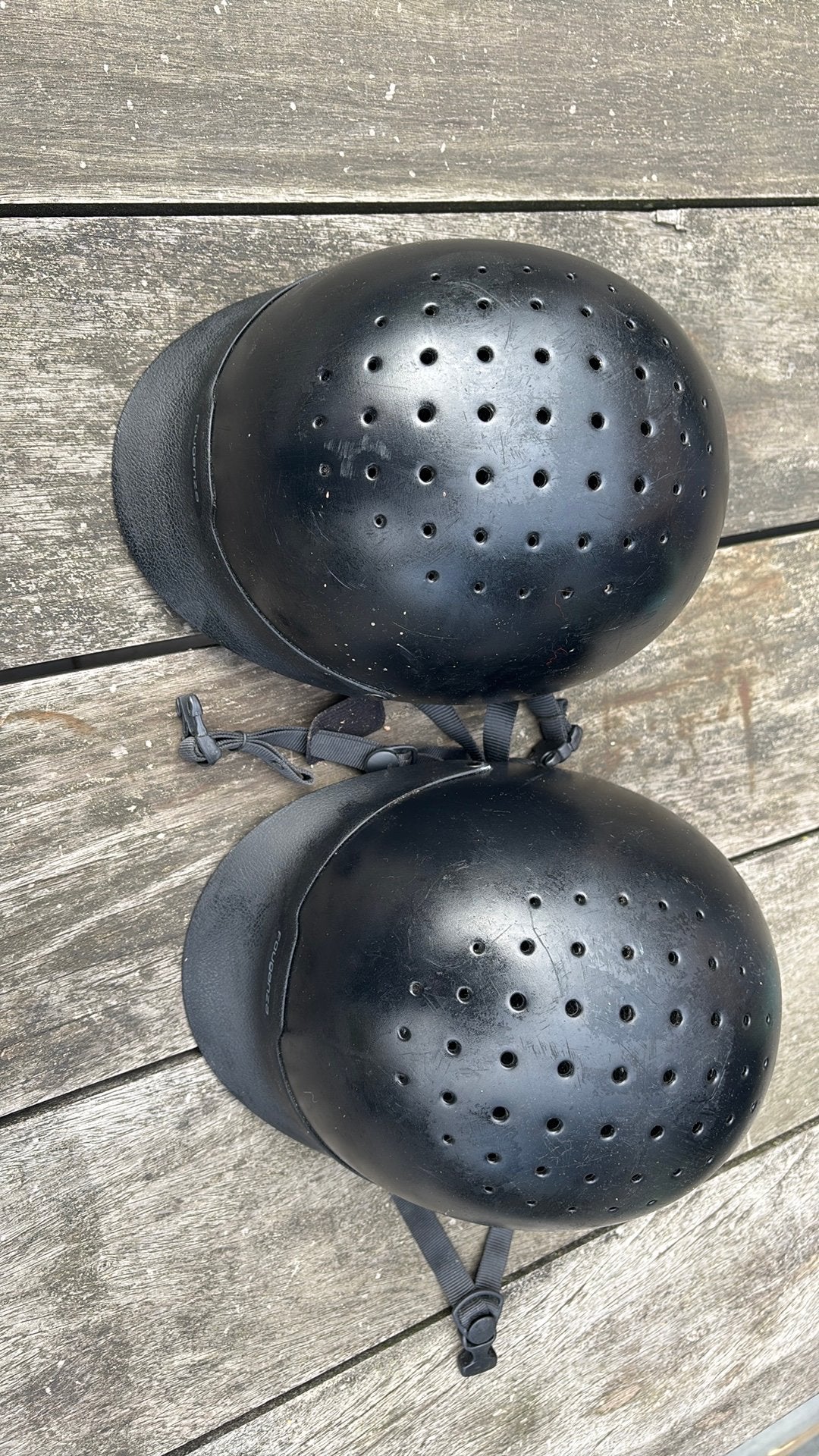 2 paardrijd helmen, Dieren en Toebehoren, Ophalen, Gebruikt, Fouganza