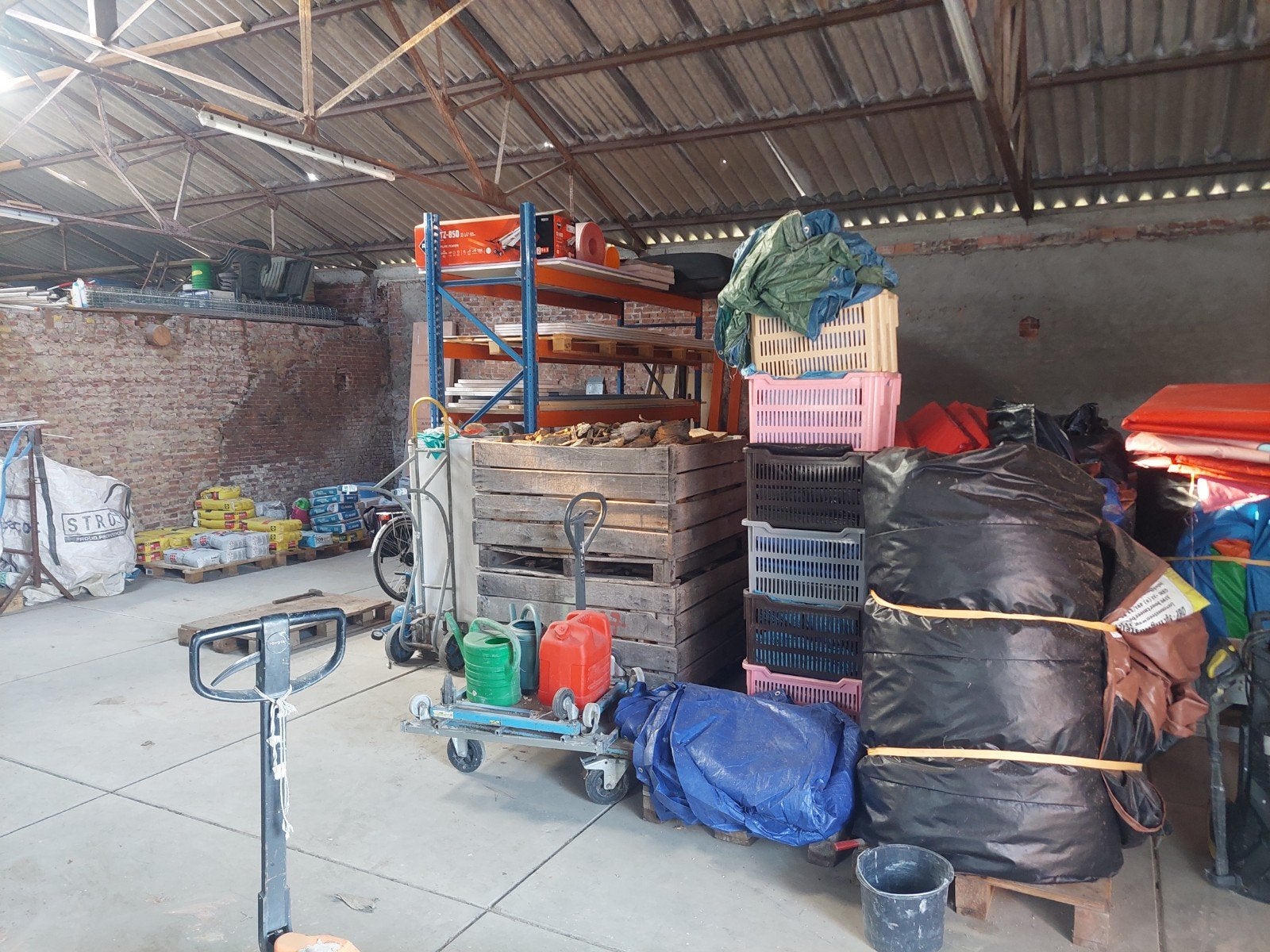 Loods te zemst te huur 38m2