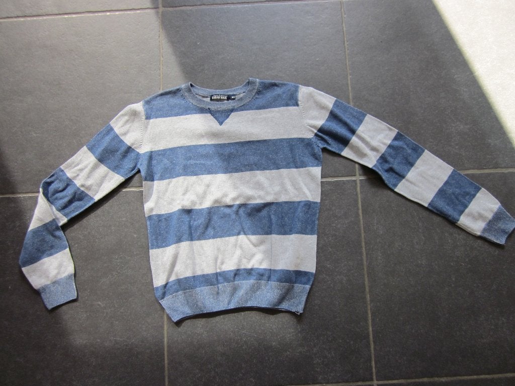 grijs-blauwe trui met brede strepen, Kinderen en Baby's, Kinderkleding | Maat 158, Gebruikt, Jongen, Trui of Vest, Ophalen of Verzenden