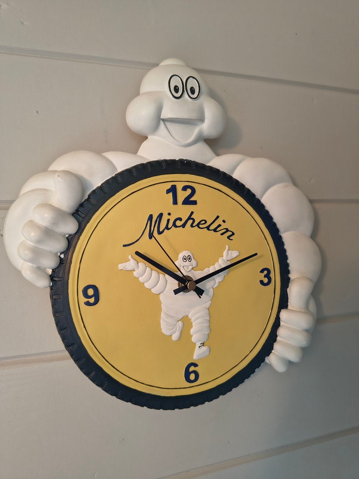 Michelin wandklok, Huis en Inrichting, Ophalen, Wandklok