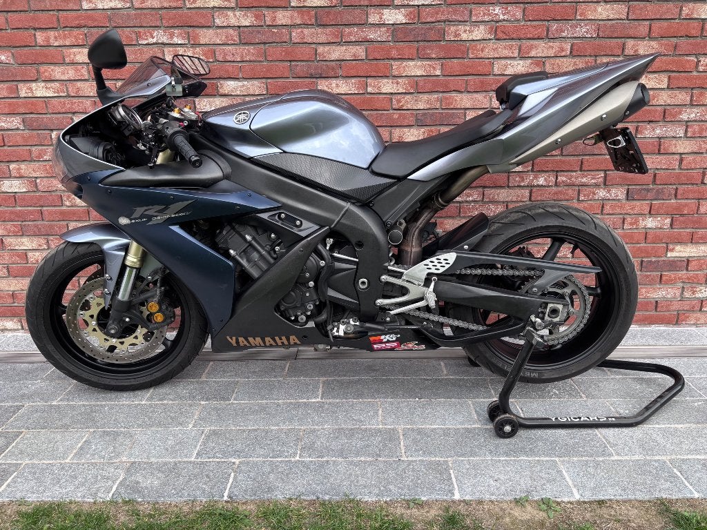 Yamaha r1 2005, Motoren, 4 cilinders, Handgeschakeld, Sport, Particulier