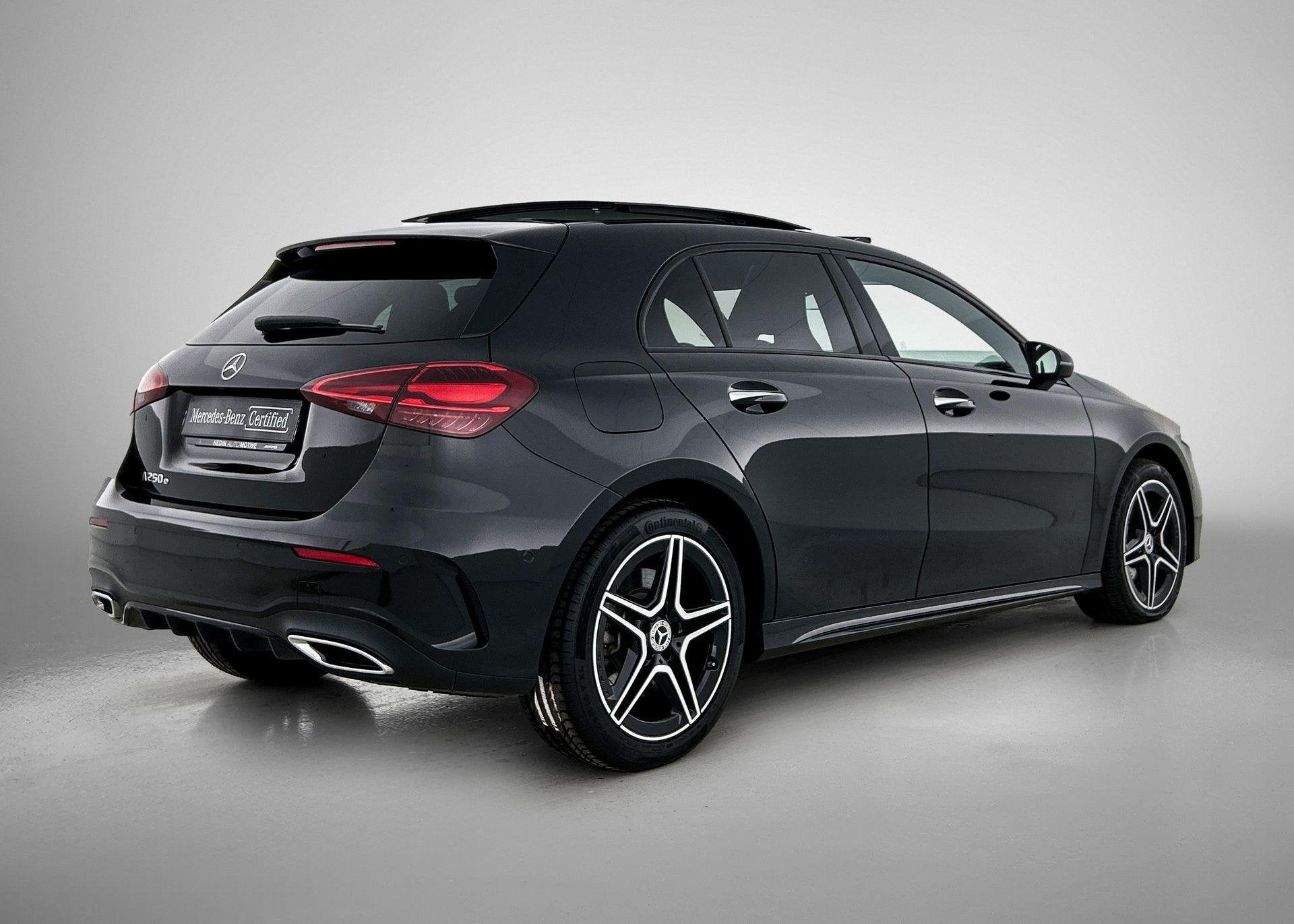Mercedes-Benz A-Klasse 250 e Hatchback AMG Line | Panoramisc, Auto's, Dealer onderhouden, Stof, 4 cilinders, 16 kWh