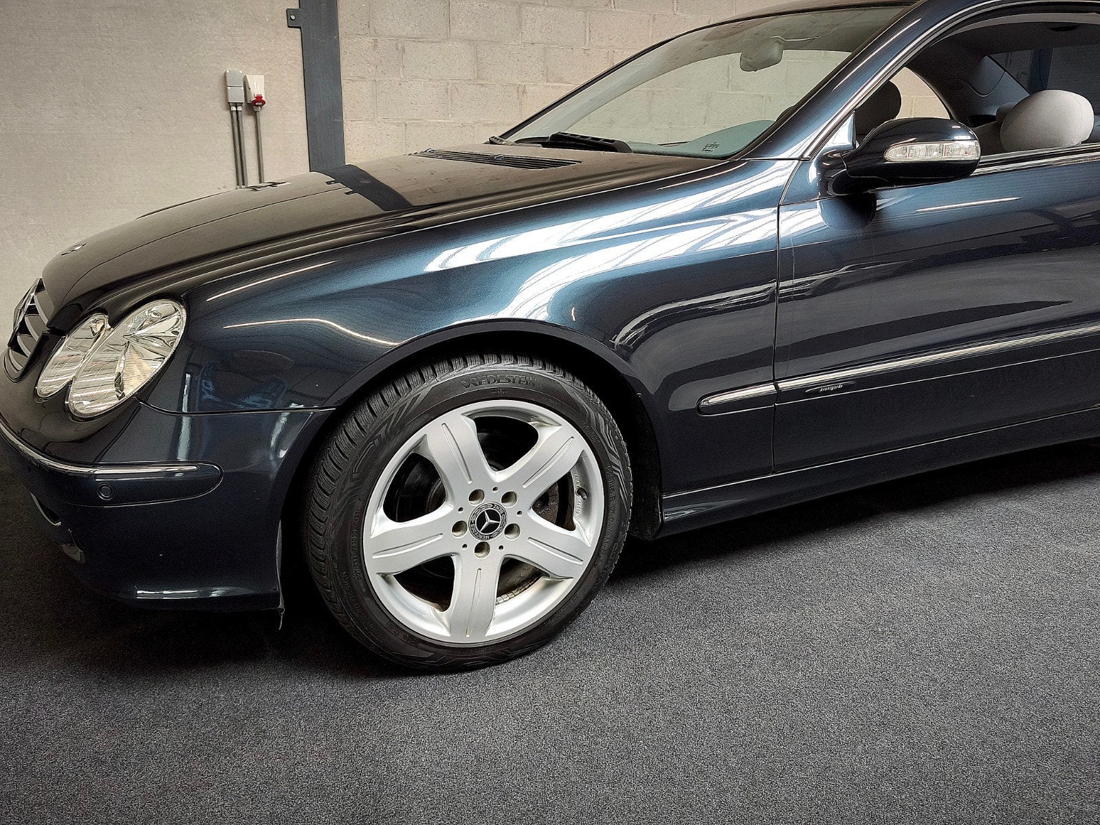 mercedes-benz clk240i avantgarde, Auto's, Mercedes-Benz, Automaat, Multifunctioneel stuurwiel, Bedrijf, 6 cilinders