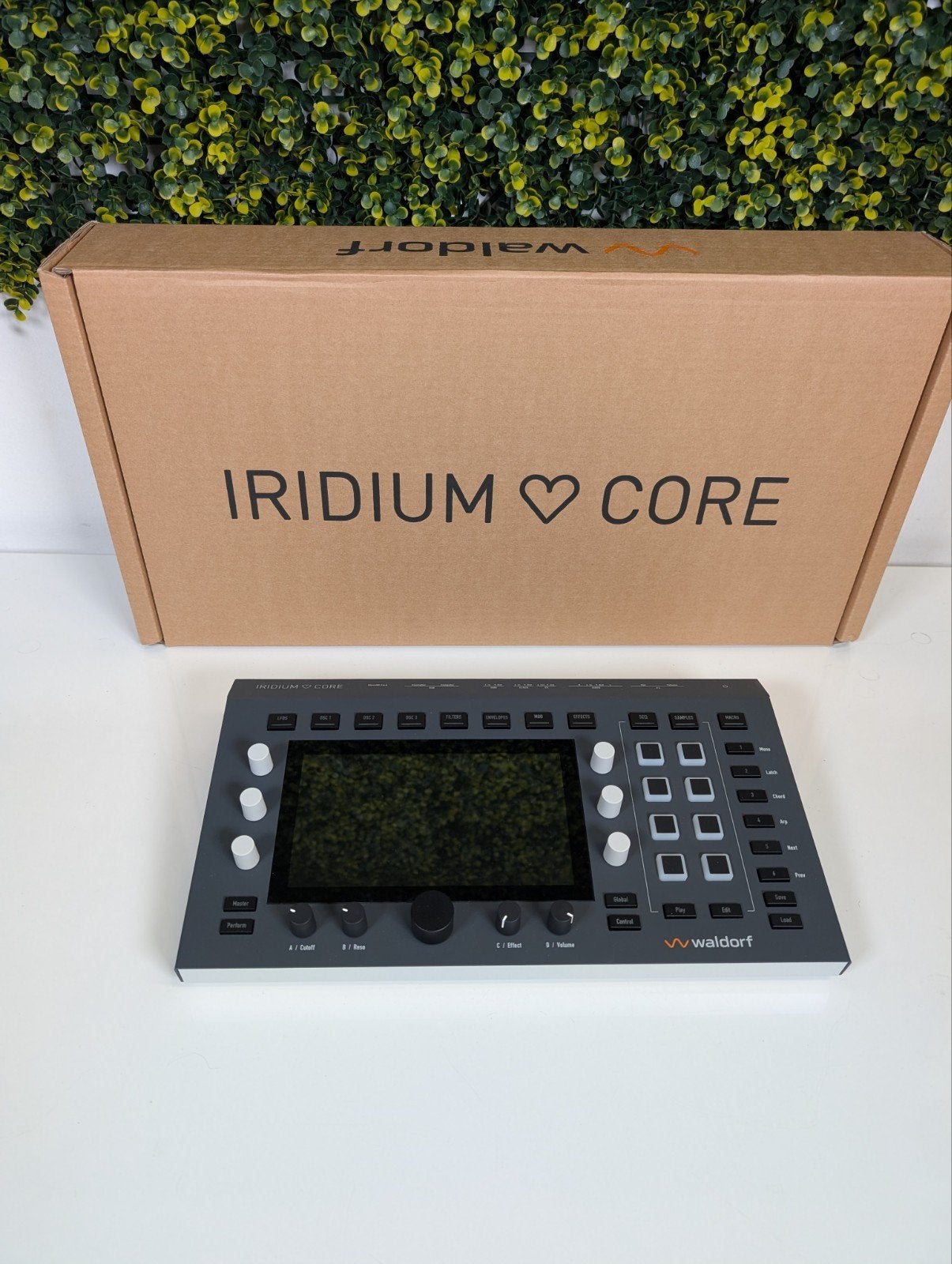 Waldorf Iridium Core | Bijna Nieuwstaat in doos |, Muziek en Instrumenten, Ophalen of Verzenden