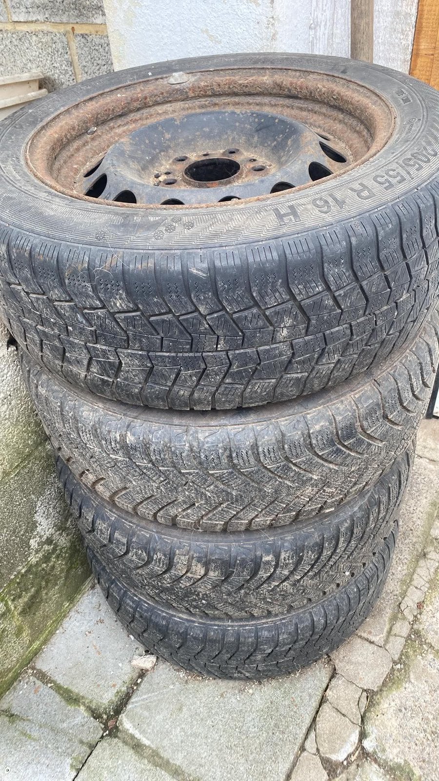 4 Pneus 205/55R16 avec jantes tôles, Enlèvement, Utilisé