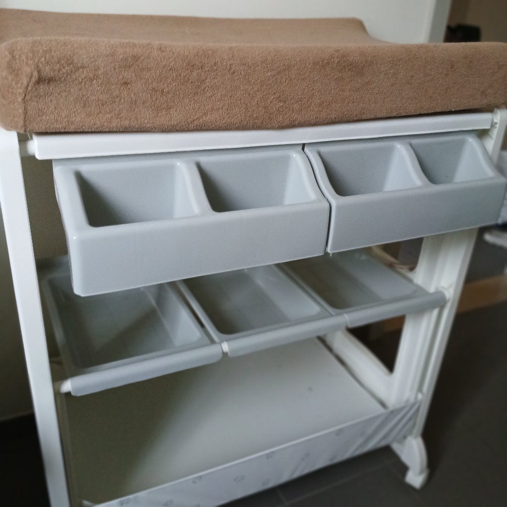 Staande babybad met verschoonkussen en opbergruimte, Kinderen en Baby's, Badjes en Verzorging, Ophalen, Gebruikt, Aankleedkussen