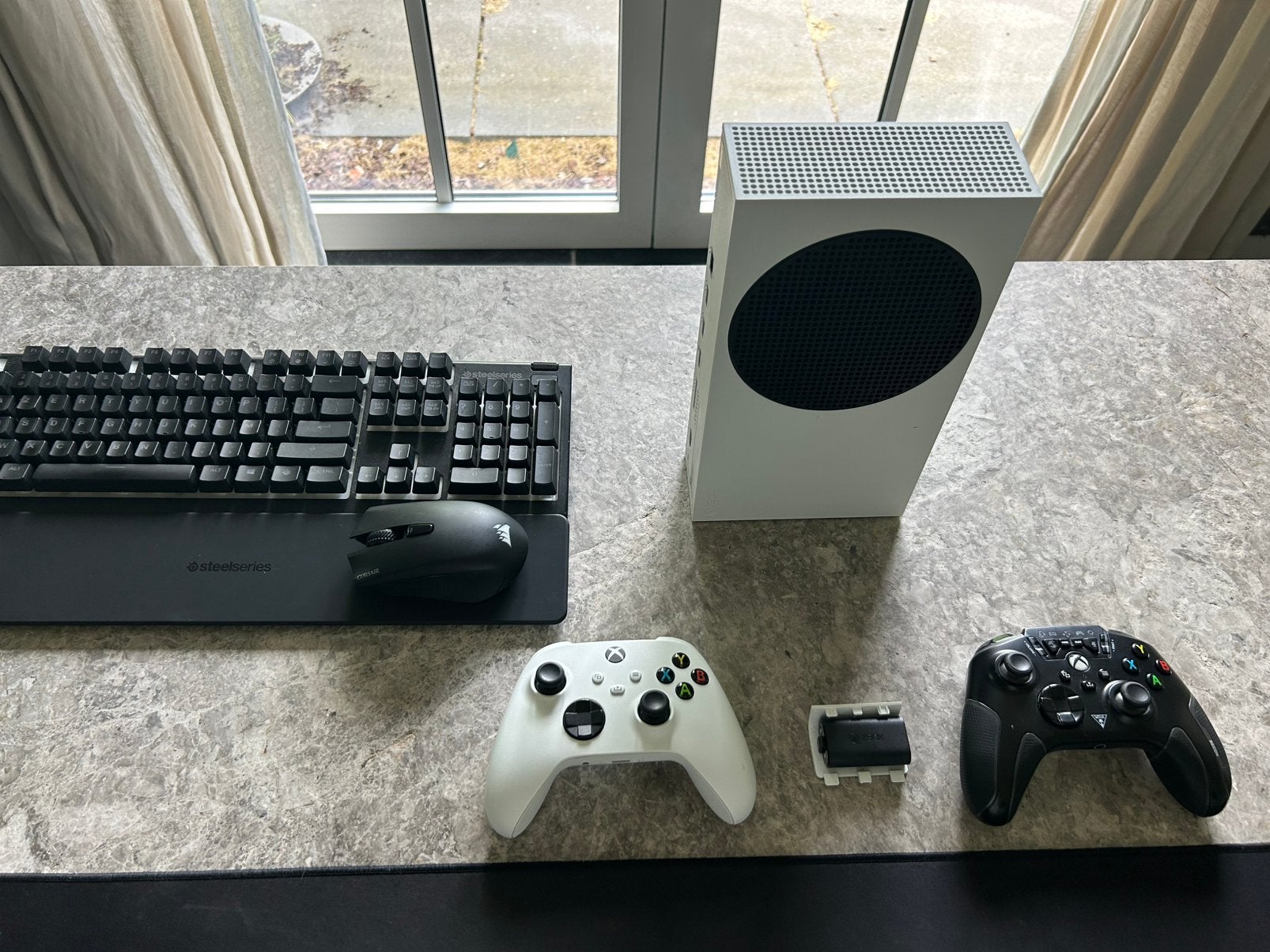 Ensemble complet Xbox Series S + 2 manettes + Steel Series, Consoles de jeu & Jeux vidéo, Consoles de jeu | Xbox Series X & S