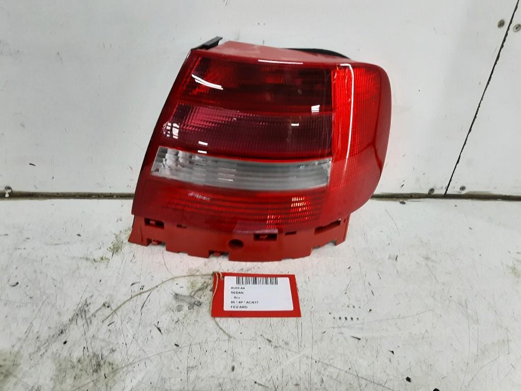 FEU ARRIÈRE DROIT Audi A4 (B5) (8D0945096G), Mevr. I. Hauben, Audi, Utilisé, Rue de l'Espoir 34 34
4030  GRIVEGNÉE, BE