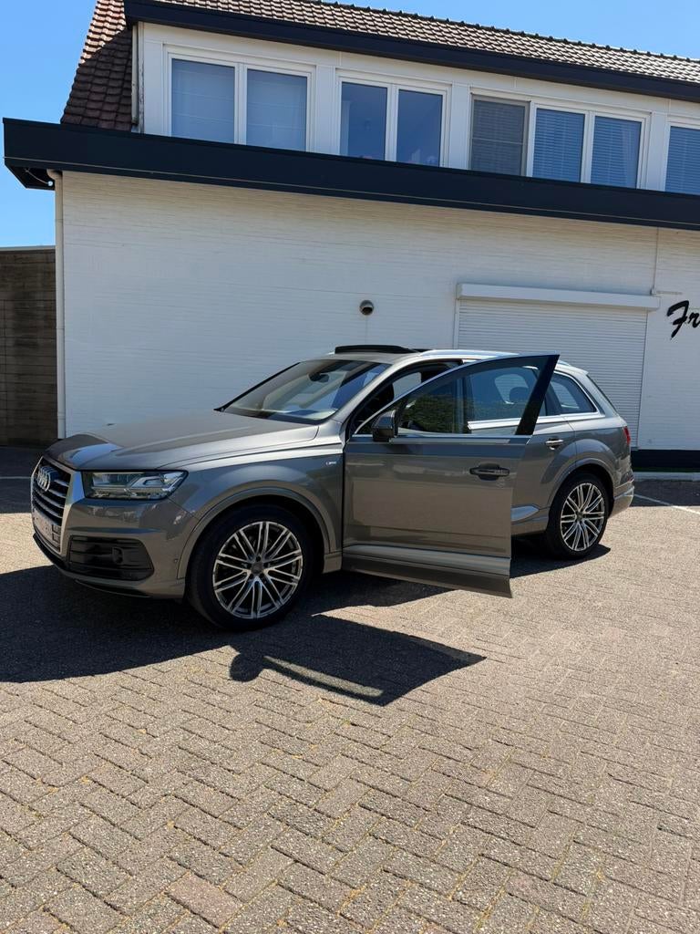 Audi Q7 S-Line FULL OPTION, Auto's, Automaat, Elektrische ramen, Zwart, Leder en Stof