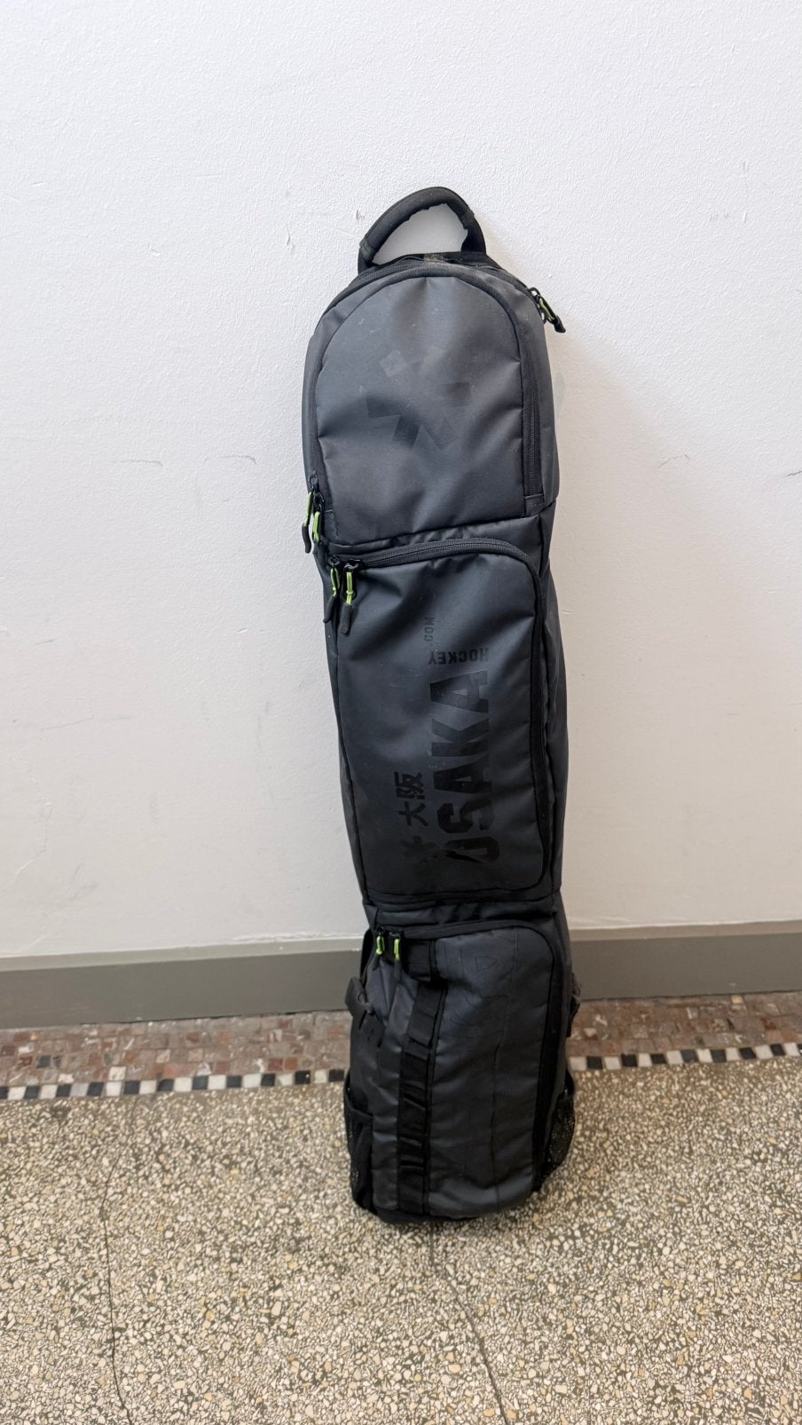 Praktische Osaka hockey zak als nieuw incl sticks gebruikt., Enlèvement, Comme neuf