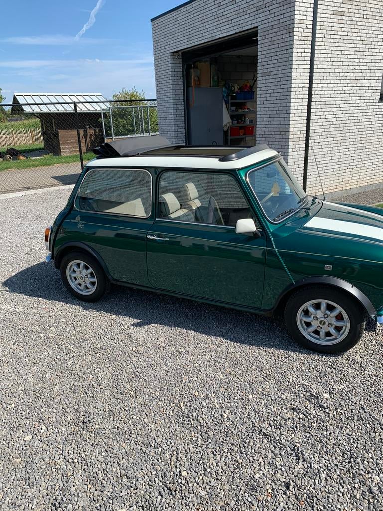 Mini cabriolet Britisch racing green open air., 4 zetels, Beige, 4 cilinders, Cabriolet