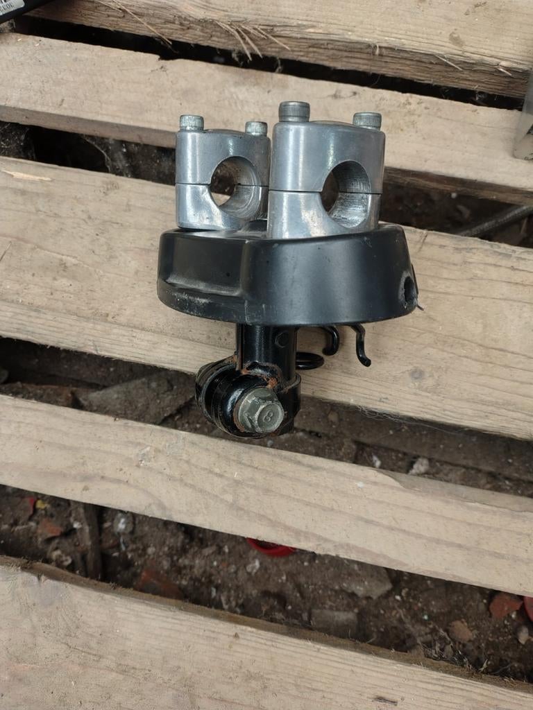 Stuurklem mbk stunt, Ophalen