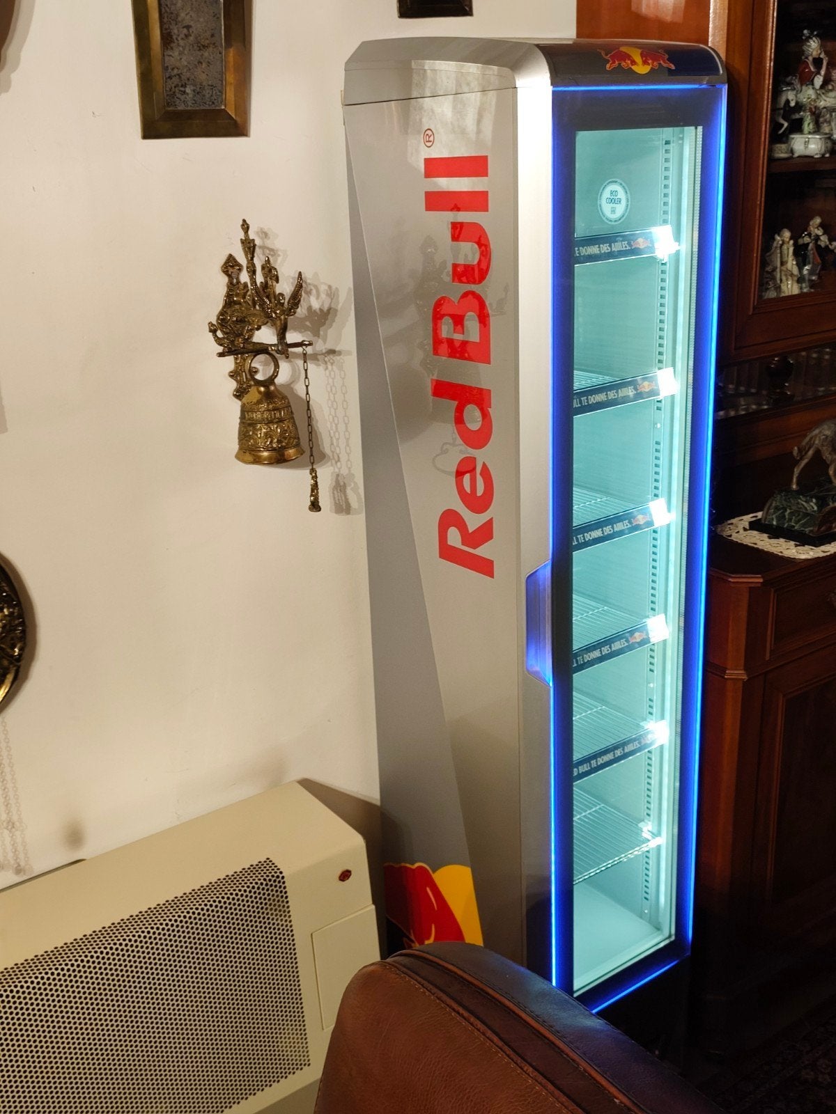 RED BULL IJSKAST. OM DRANKEN IN TE PLAATSEN., Elektronische apparatuur, Ophalen