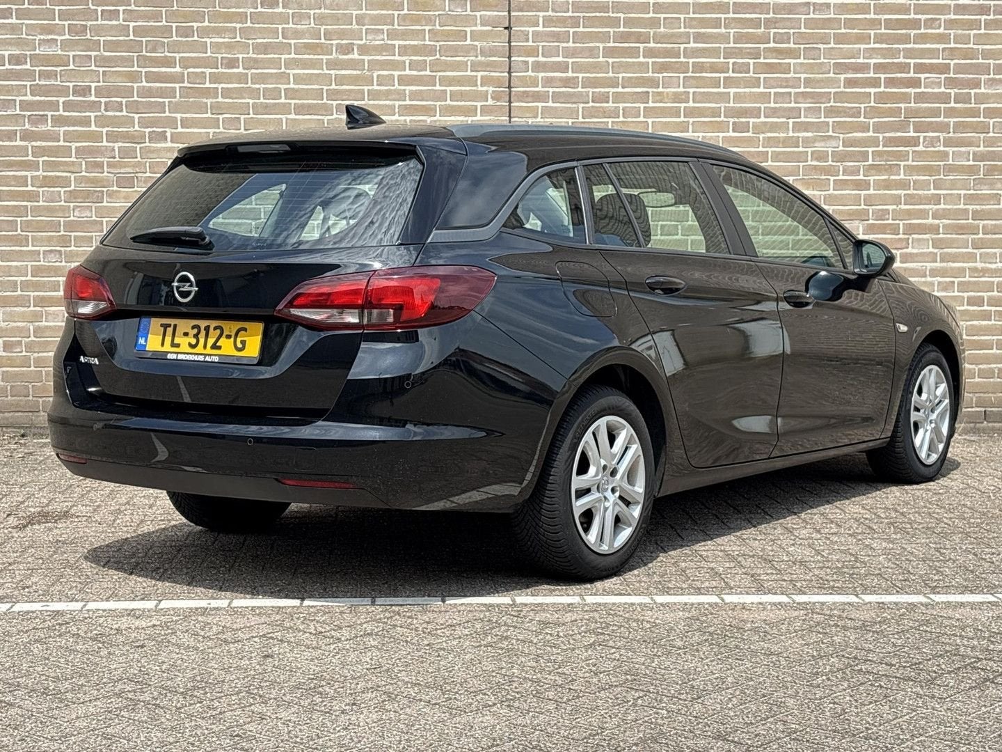Opel Astra Sports Tourer 1.0 Online Edition | € 3.900,- NETT, Achat, Entreprise, Noir, Break