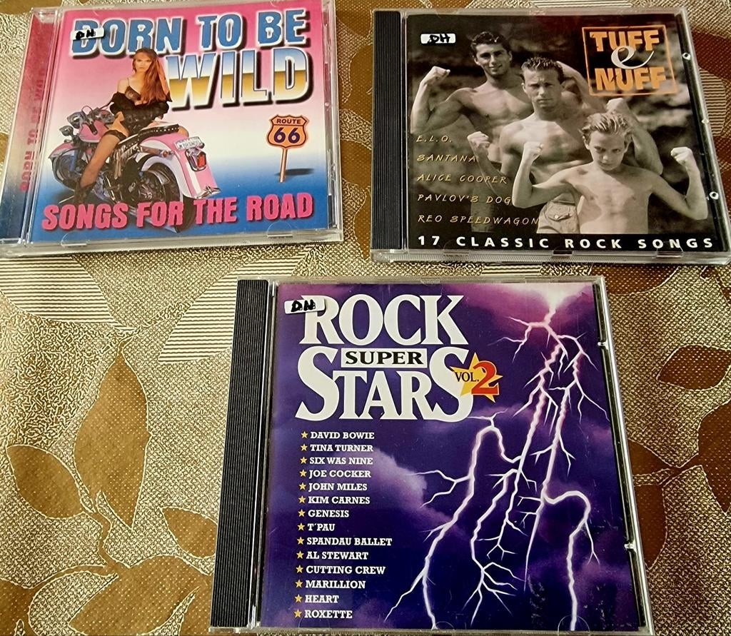 3 CD de musique rock, Enlèvement