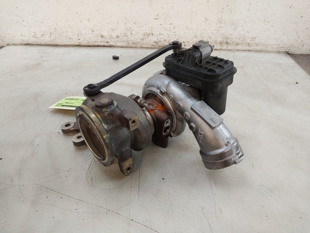 TURBOCOMPRESSEUR Volkswagen Golf VIII (CD1) (01-2019/-), Volkswagen, Volkswagen AG, Utilisé, Kundenbetreuung@volkswagen.de