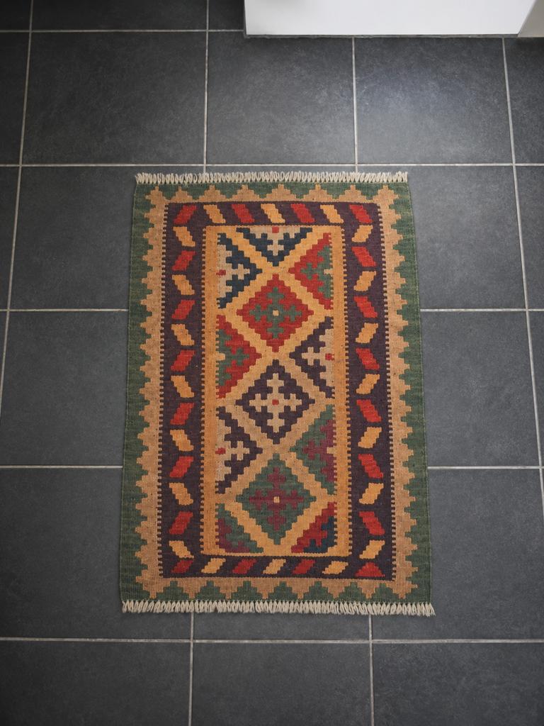 Kilim traditionnel 64  96 cm, Enlèvement