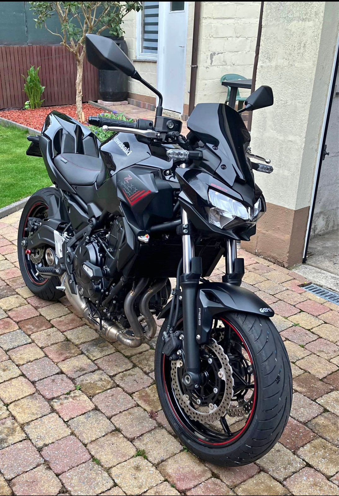 Kawasaki Z650 A2 (Full), Occasion, Poignées chauffantes, 2 cylindres, Particulier