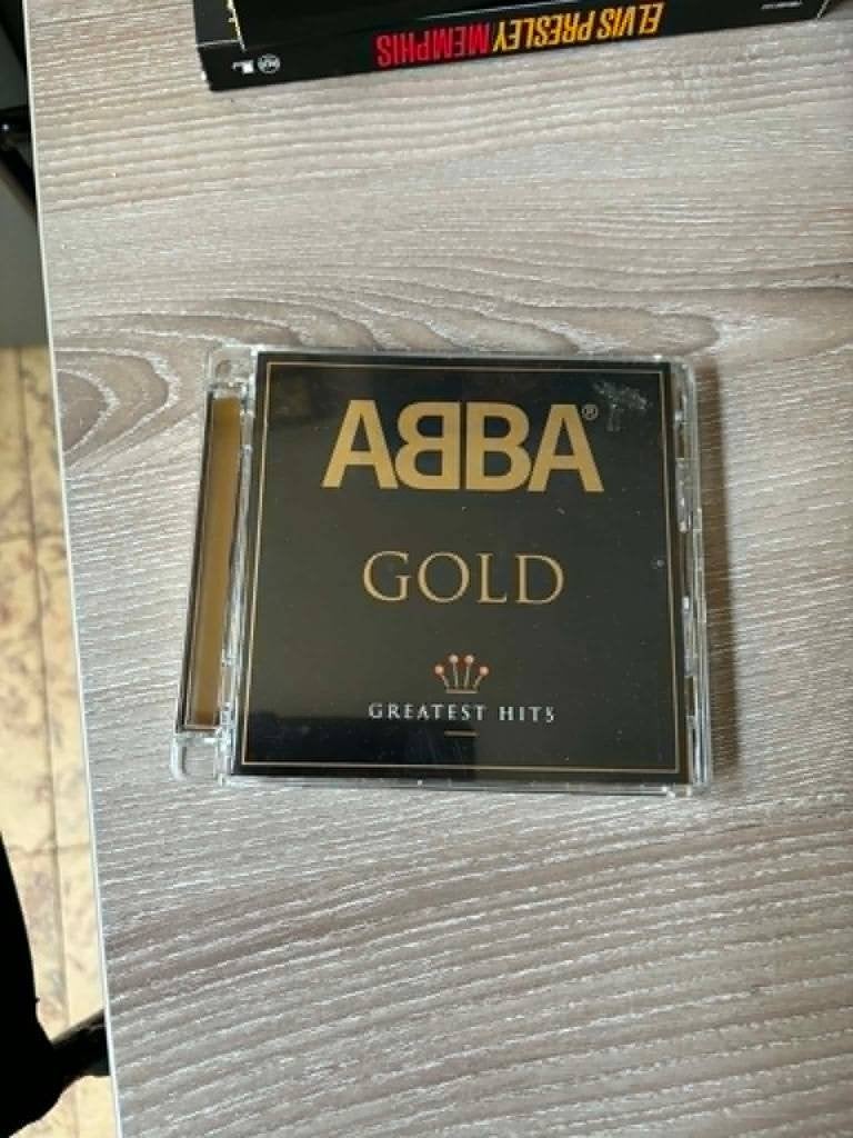 Abba cd, gold, greatest hits, mag weg voor slechts 2 euro., Cd's en Dvd's, Ophalen of Verzenden, Zo goed als nieuw