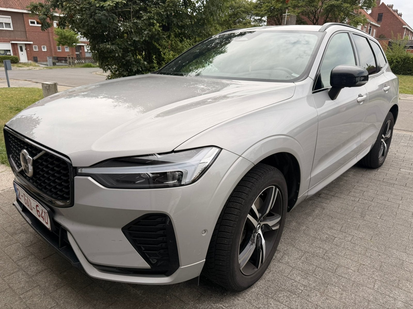 Volvo XC60 B4 Mild Hybrid R-Design – Full Option – 65.000 km, Autos, Volvo, Achat, Euro 6, Entreprise, Beige