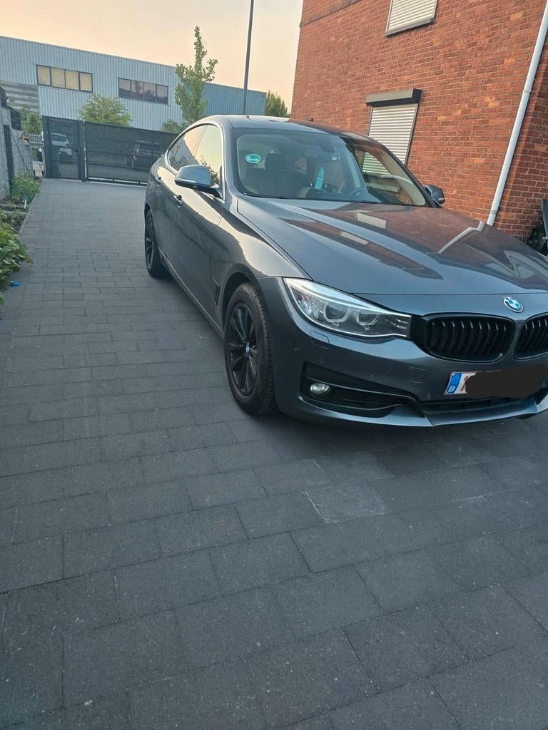 BMW 318 GT  Diesel euro6b, Auto's, BMW, Particulier, Achteruitrijcamera, Bluetooth, Lederen bekleding, Lichtsensor, Navigatiesysteem