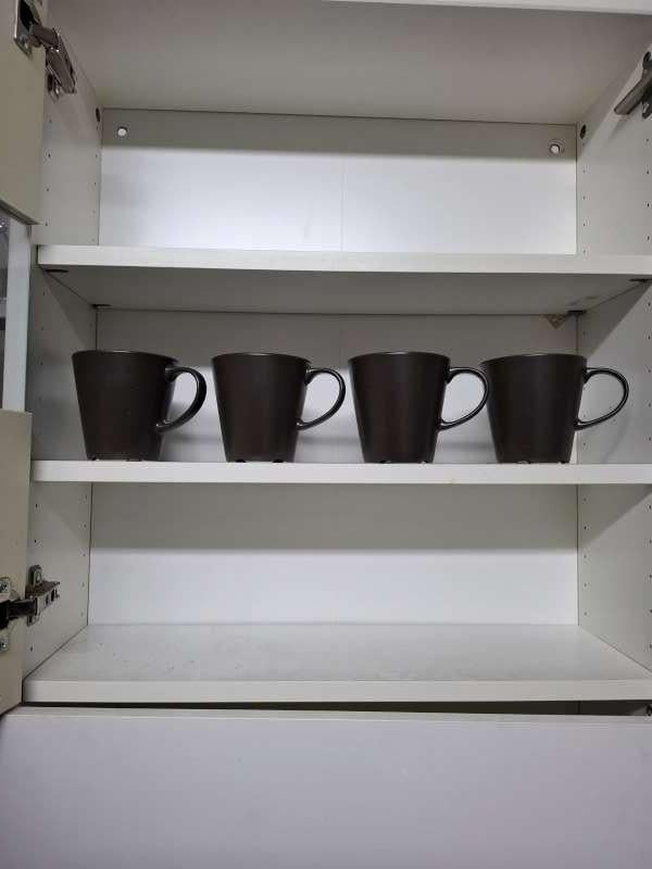 Grijze Ikea Dinera tassen 4stuks voor 1euro, Ophalen, Zo goed als nieuw, Aardewerk, Kop(pen) en/of Schotel(s)