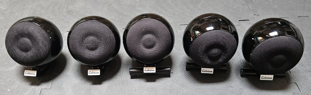 Cabasse Eole 1 Pack 5.0 noir – 5 satellites + 2 pieds, Enlèvement, Utilisé, Autres marques