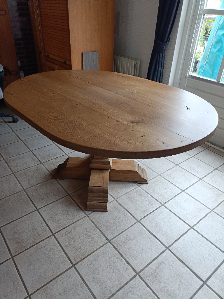 Mooi ovale eettafel afkomstig van woonboulevard Poortvliet, Ophalen, 100 tot 150 cm, 150 tot 200 cm, Zo goed als nieuw
