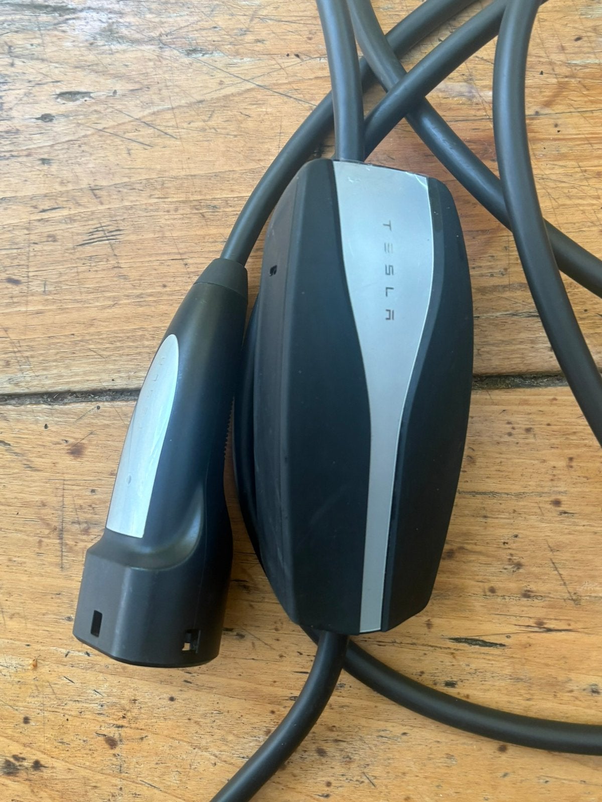 Tesla Charger, Enlèvement, Comme neuf