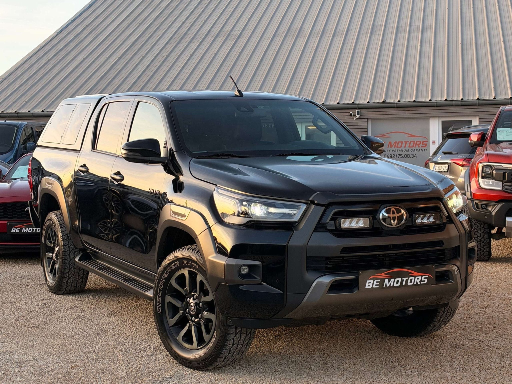 Toyota Hilux INVINCIBLE 2.8 D-4D 4WD HARD-TOP * TVACBTW IN, Automaat, 4 deurs, Gebruikt, 4 cilinders