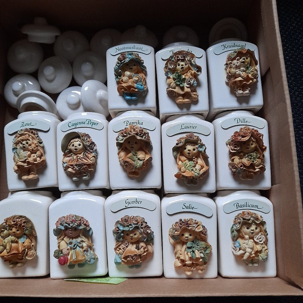 13 kruidenpotjes met figuurtje op, Ophalen, Nieuw