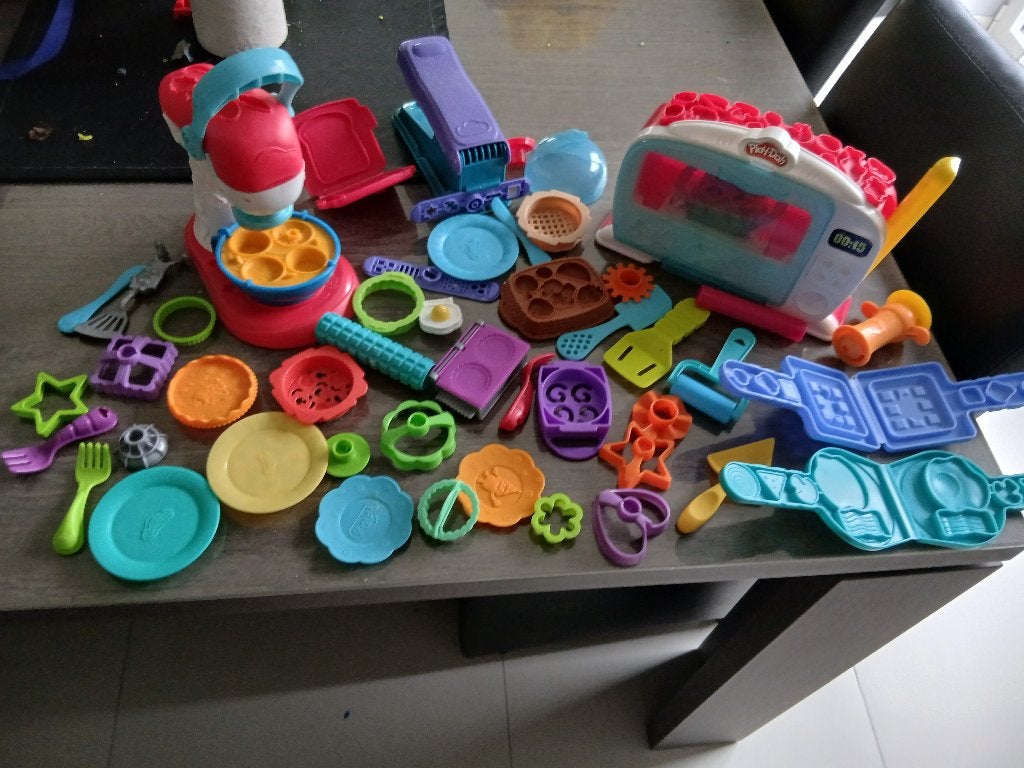 Verschillende sets play-doh (boetseren), Ophalen, Gebruikt, Met licht