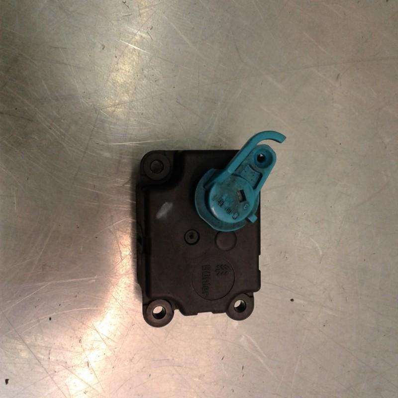 KACHELSTELMOTOR Nissan Note (E11) (01-2006/12-2013), Gebruikt, Nissan